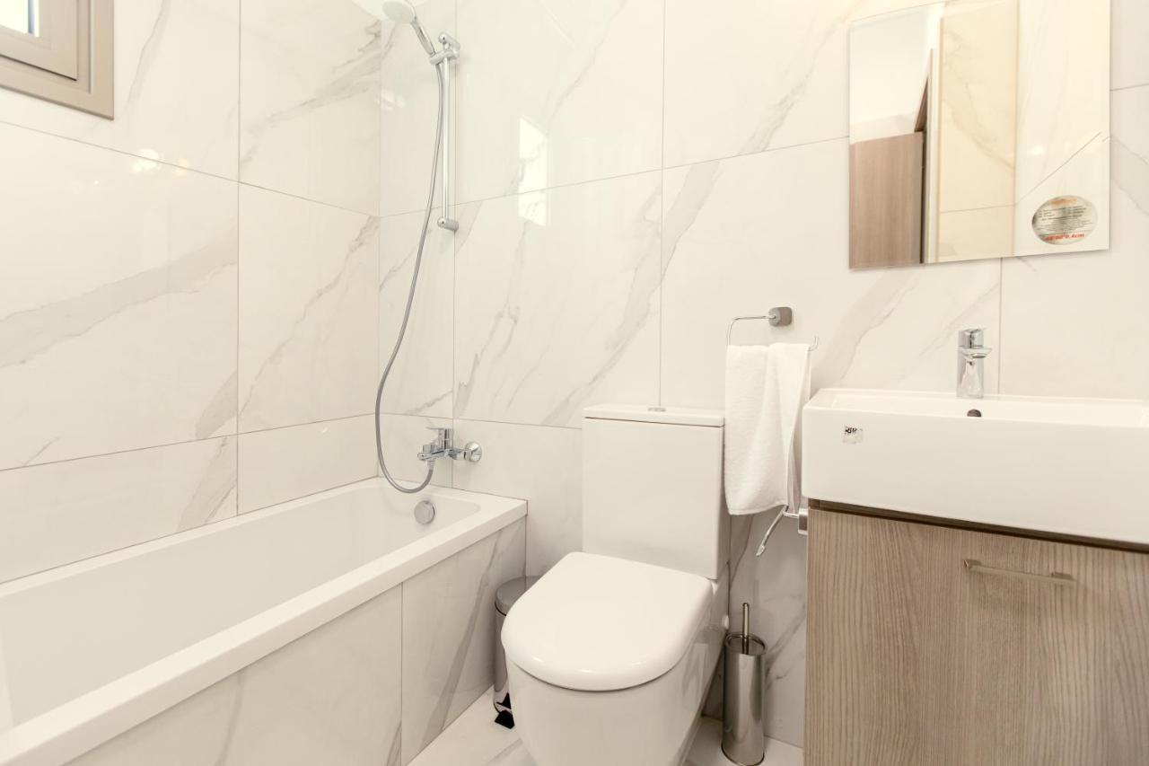 Livadhia Palm Tree Villas מראה חיצוני תמונה