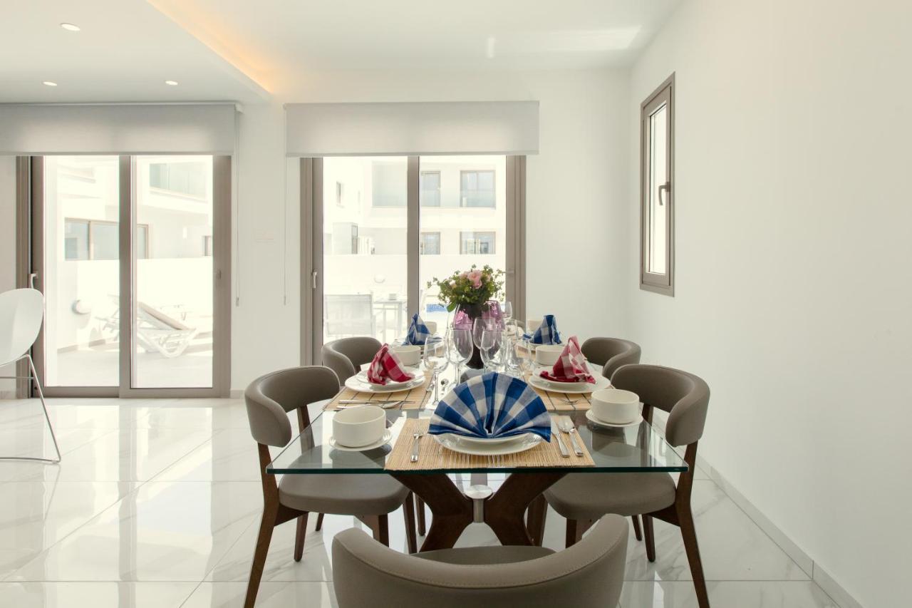 Livadhia Palm Tree Villas מראה חיצוני תמונה